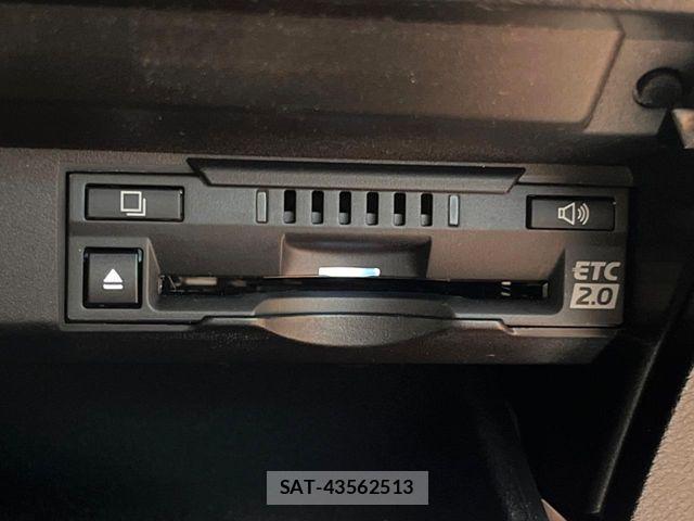 Lexus RX 2021-06 8074396-9
