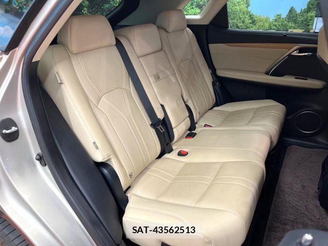 Lexus RX 2021-06 8074396-11