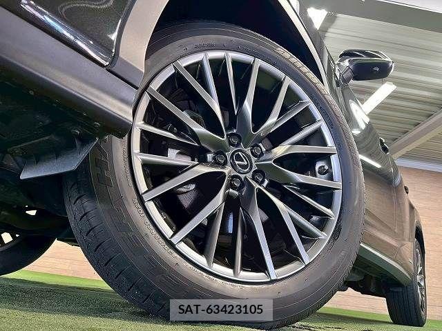 Lexus RX 2020-04 8146089-18