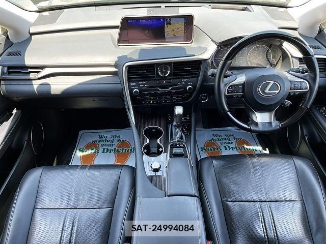Lexus RX 2019-02 8208457-1
