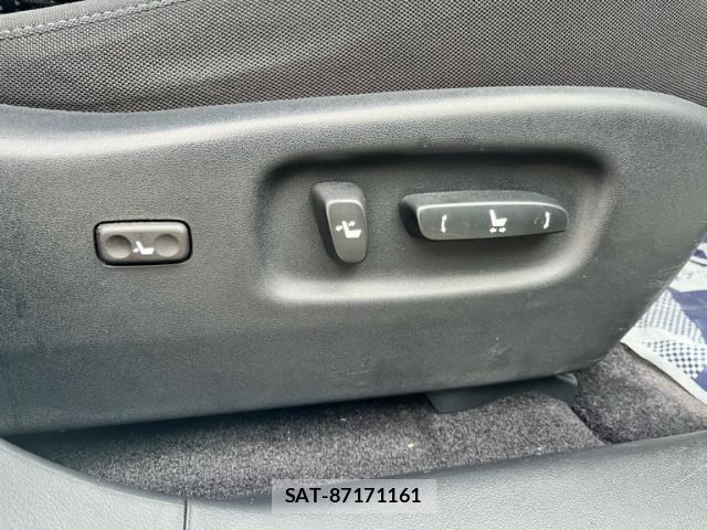 Lexus RX 2015-09 8208460-12