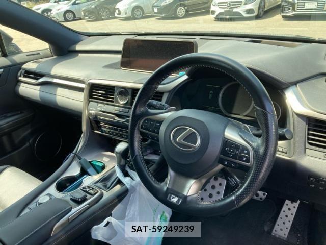 Lexus RX 2019-06 8230641-12