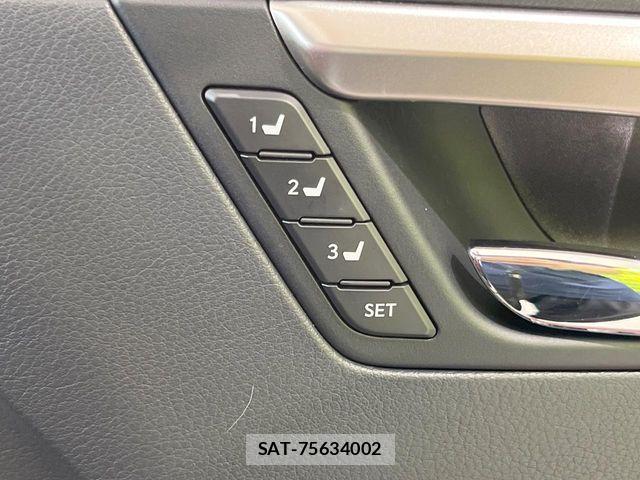 Lexus RX 2017-07 8230640-5