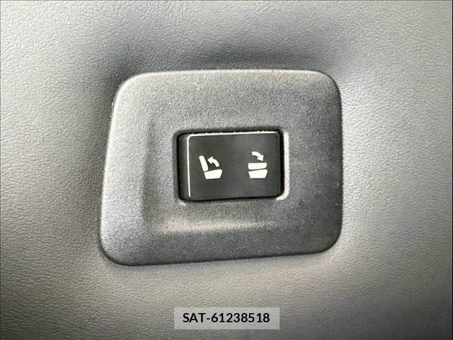 Lexus RX 2019-11 8334949-25