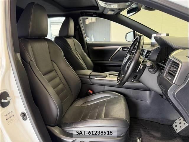 Lexus RX 2019-11 8334949-6