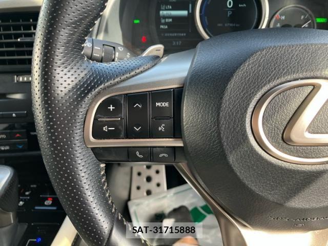 Lexus RX 2021-06 8366785-17