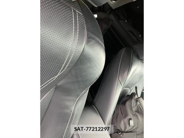 Lexus RX 2021-04 8366786-9