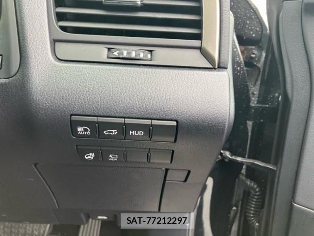 Lexus RX 2021-04 8366786-11