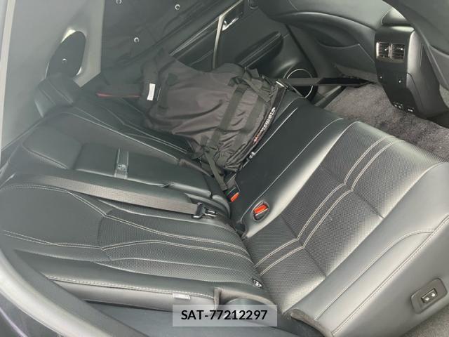 Lexus RX 2021-04 8366786-12