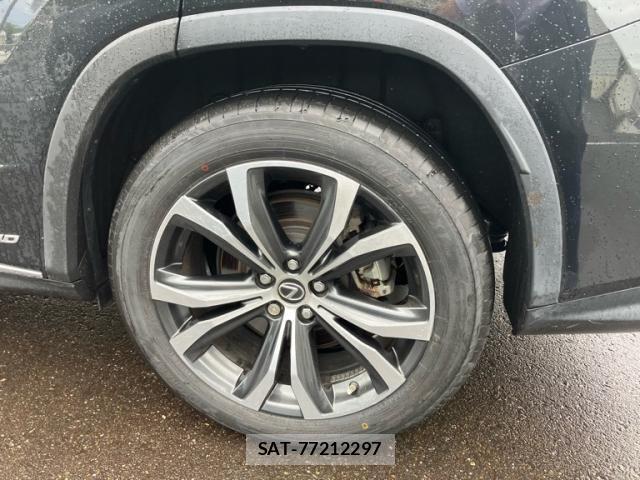 Lexus RX 2021-04 8366786-2
