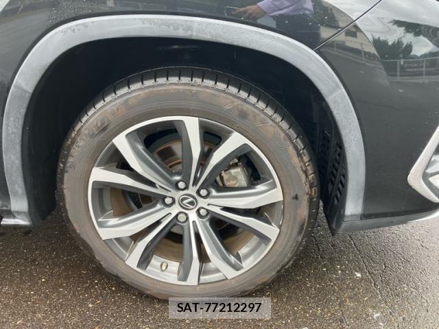 Lexus RX 2021-04 8366786-3