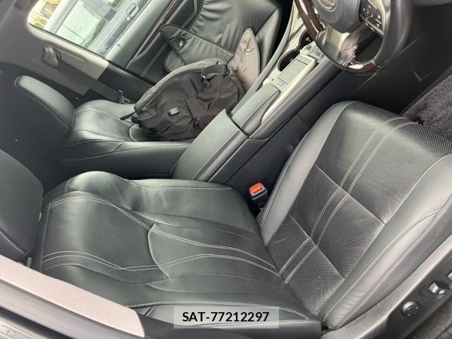 Lexus RX 2021-04 8366786-8