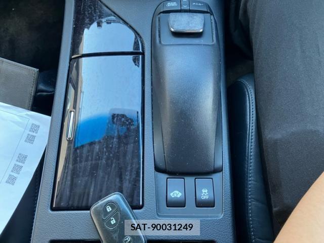 Lexus RX 2013-01 8562485-21