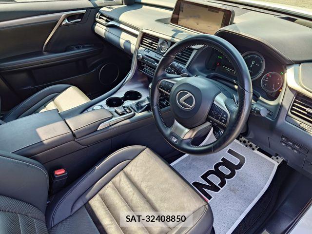 Lexus RX 2019-03 8627526-10