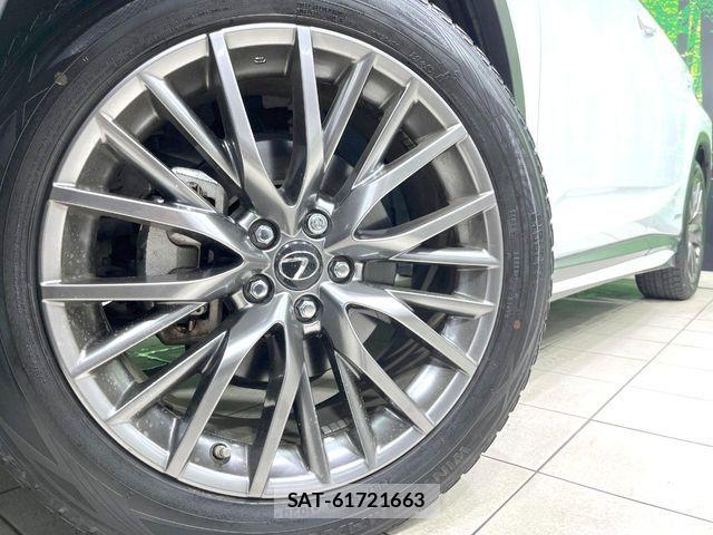 Lexus RX 2018-05 8660007-12