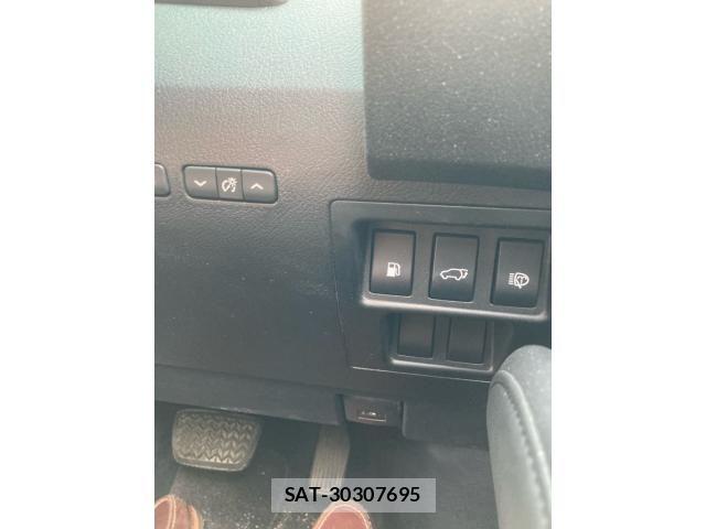 Lexus RX 2011-10 8660010-23