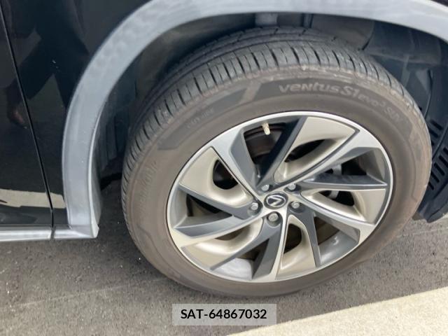 Lexus RX 2018-03 8830030-9