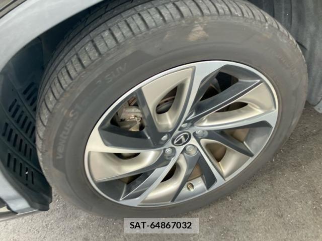 Lexus RX 2018-03 8830030-10