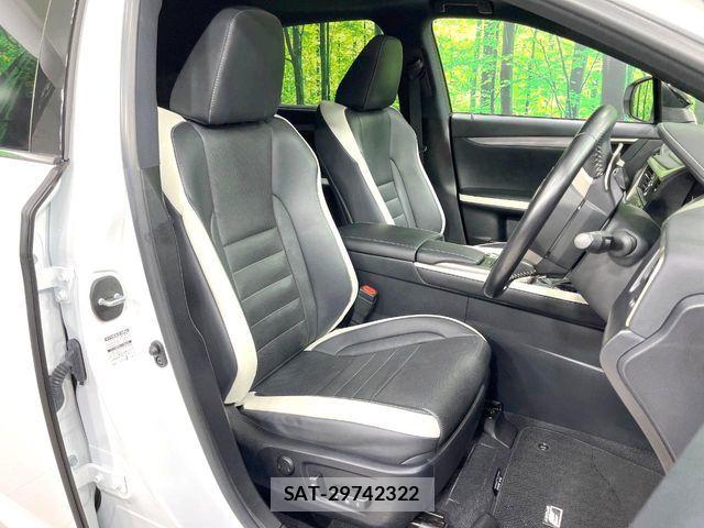 Lexus RX 2022-03 8849606-8