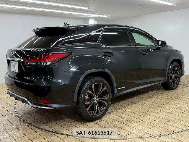 Lexus RX 2021-03 2318385-15