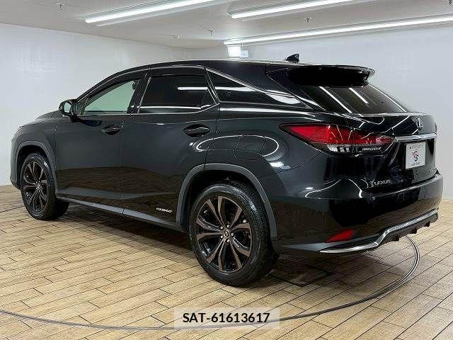 Lexus RX 2021-03 2318385-16