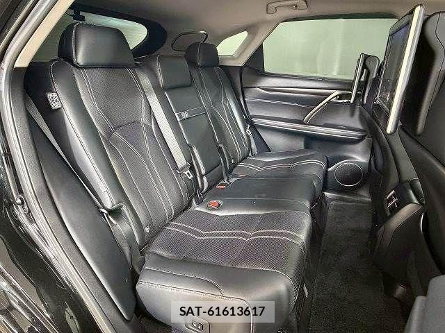 Lexus RX 2021-03 2318385-5