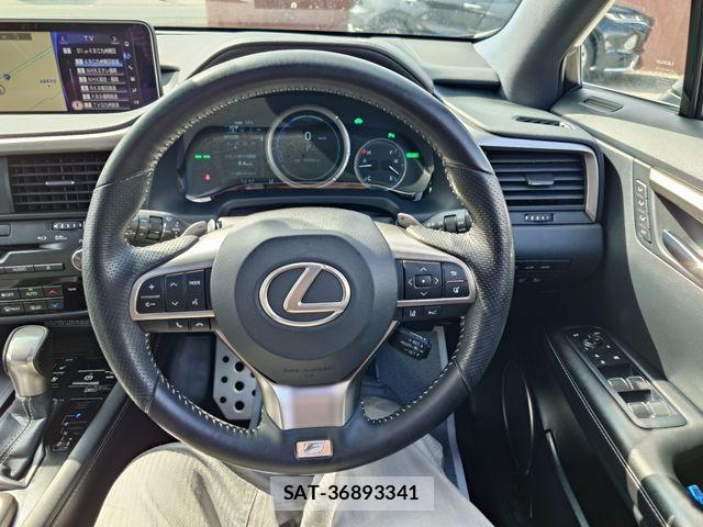 Lexus RX 2018-02 3674952-13
