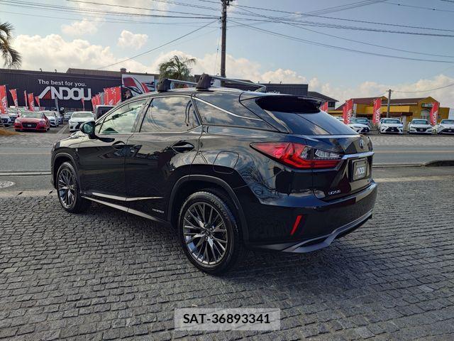 Lexus RX 2018-02 3674952-3