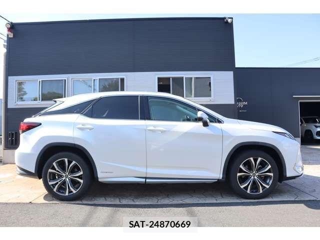 Lexus RX 2021-01 6011922-3