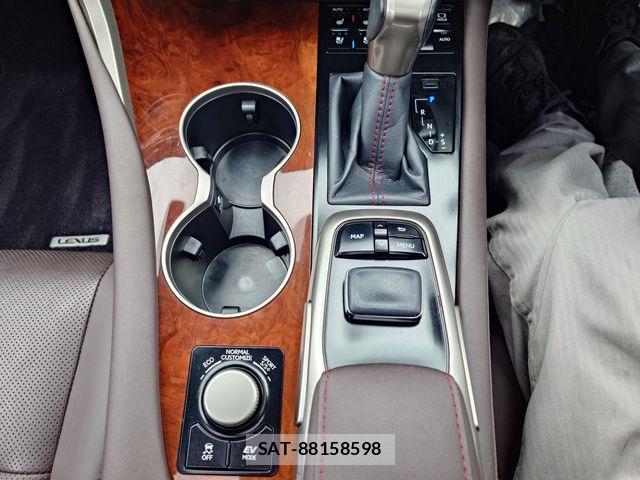 Lexus RX 2017-07 6272158-18