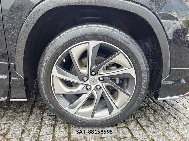 Lexus RX 2017-07 6272158-7