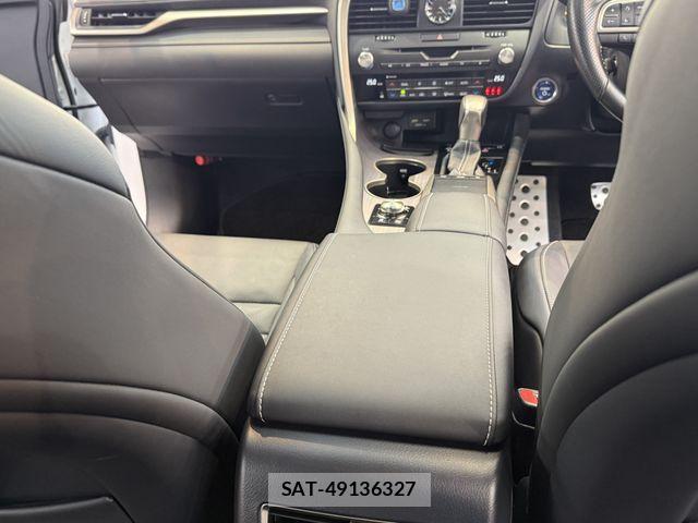 Lexus RX 2021-03 6612949-23