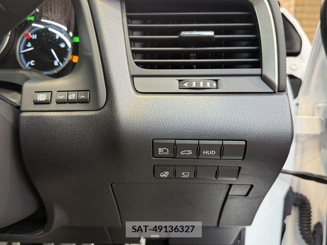 Lexus RX 2021-03 6612949-25