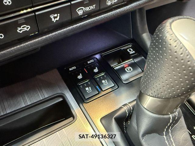 Lexus RX 2021-03 6612949-29