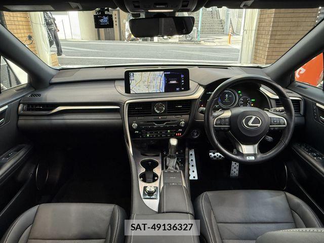 Lexus RX 2021-03 6612949-4