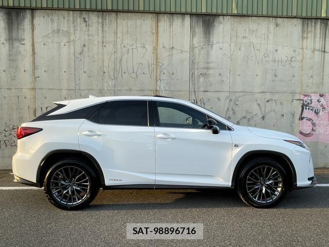 Lexus RX 2016-02 6672322-10