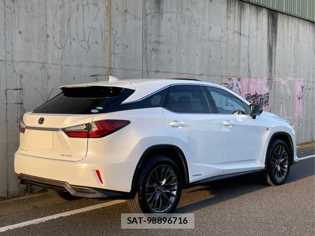 Lexus RX 2016-02 6672322-3