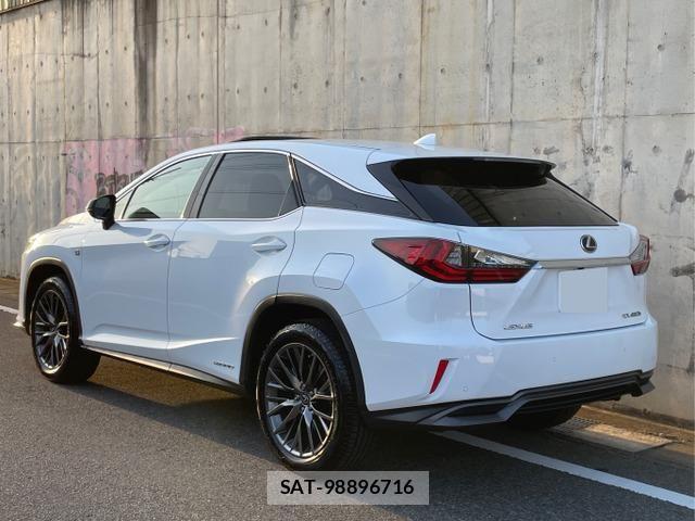 Lexus RX 2016-02 6672322-5