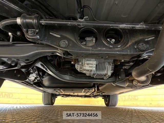 Lexus RX 2021-03 6815759-18