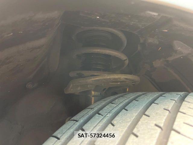 Lexus RX 2021-03 6815759-19