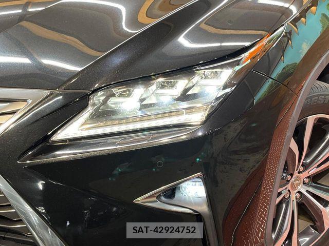 Lexus RX 2017-10 7020798-11