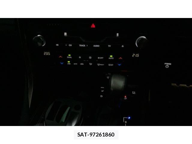 Lexus RX 2020-01 7059323-9