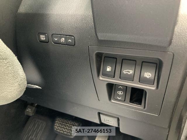 Lexus RX 2010-04 7059326-11