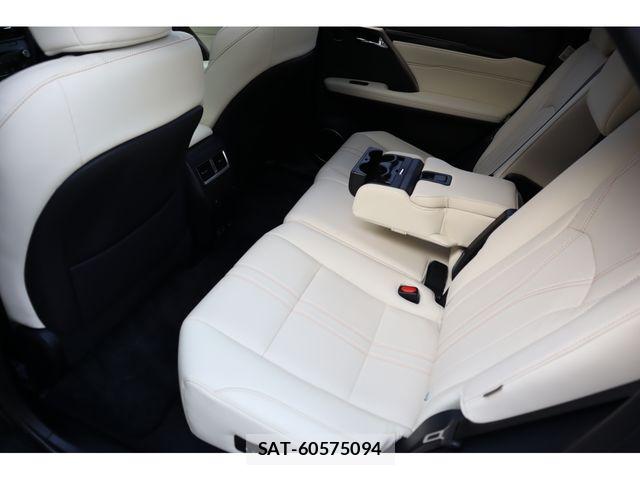 Lexus RX 2021-06 7221155-11