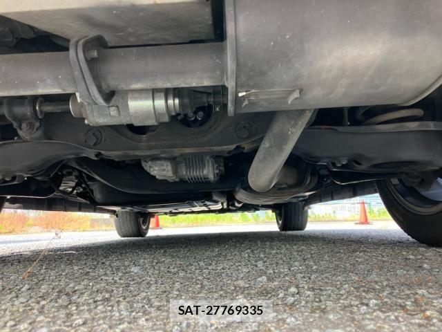 Lexus RX 2021-07 7221150-11