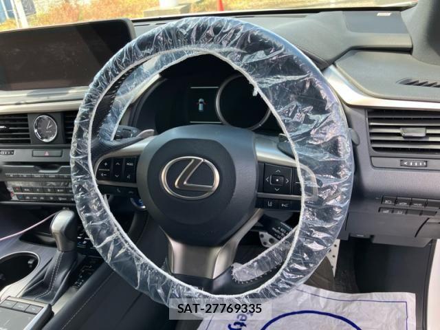 Lexus RX 2021-07 7221150-16