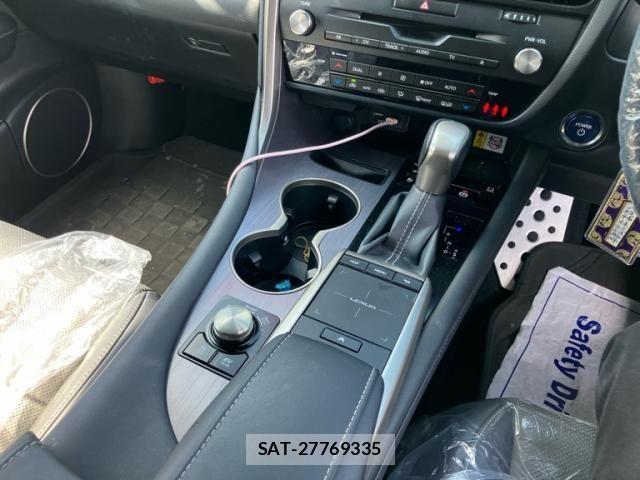 Lexus RX 2021-07 7221150-21
