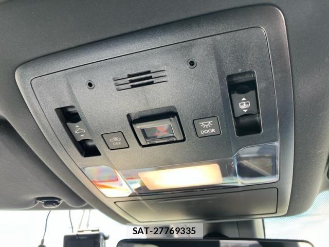 Lexus RX 2021-07 7221150-27