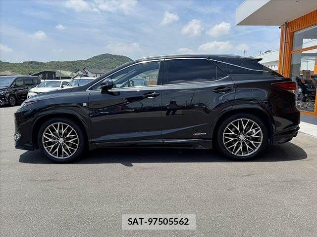 Lexus RX 2019-09 7251370-11