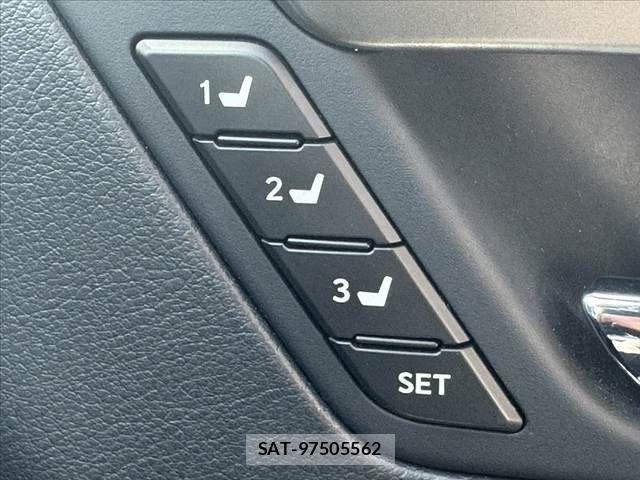 Lexus RX 2019-09 7251370-25